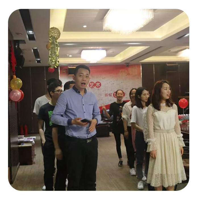YH533388银河科技2019年第一季度生日会